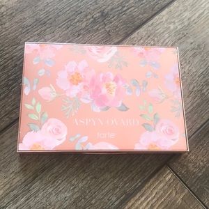 Tarte Aspen Ovard palette